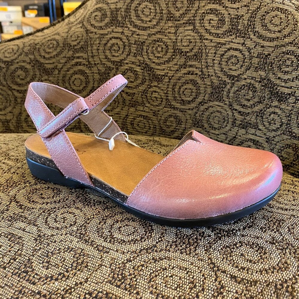 Dansko - Rowan Pink (NEW W/ BOX)